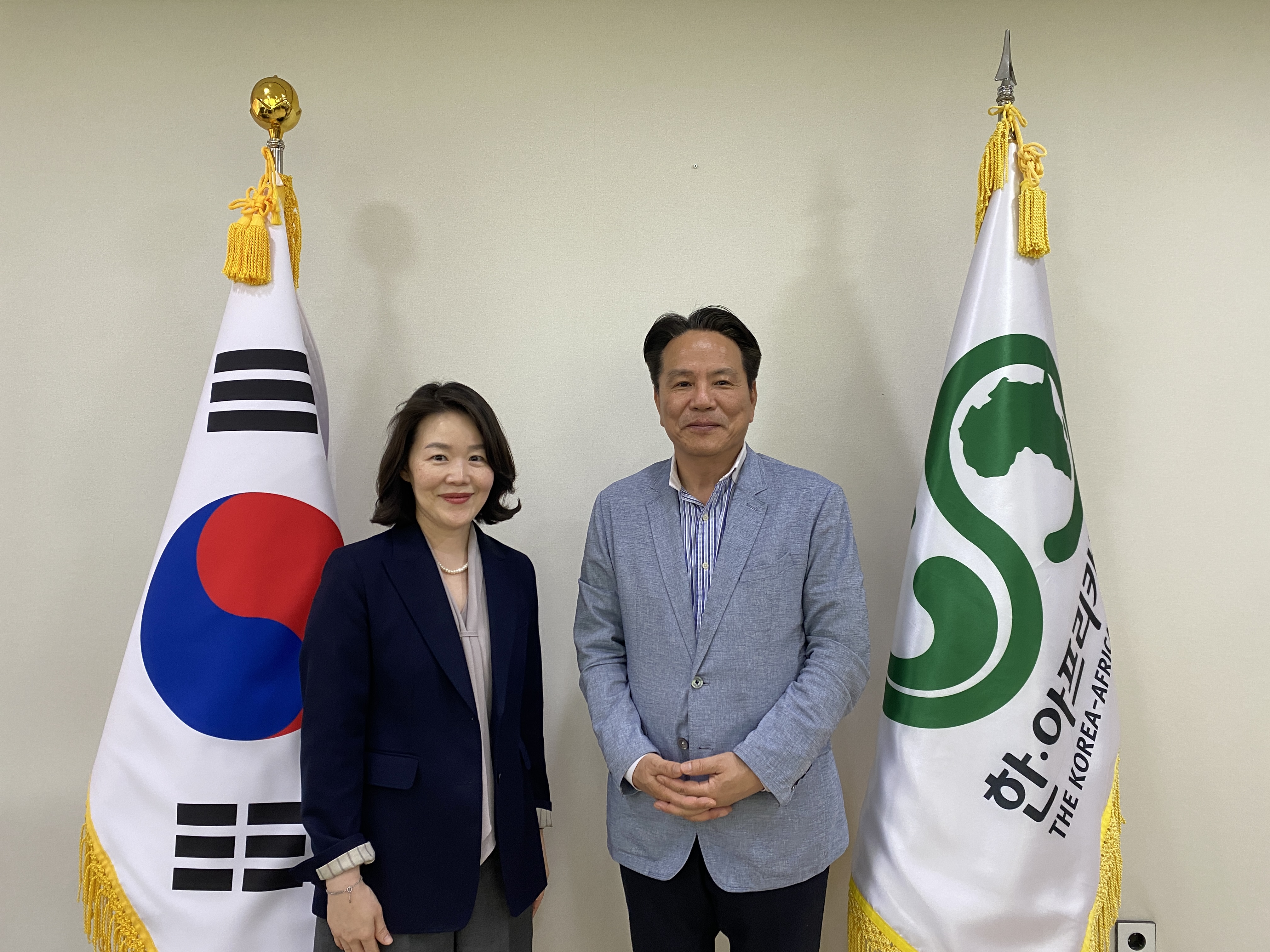 Meeting with a representative of the UNHCR Representation in Korea