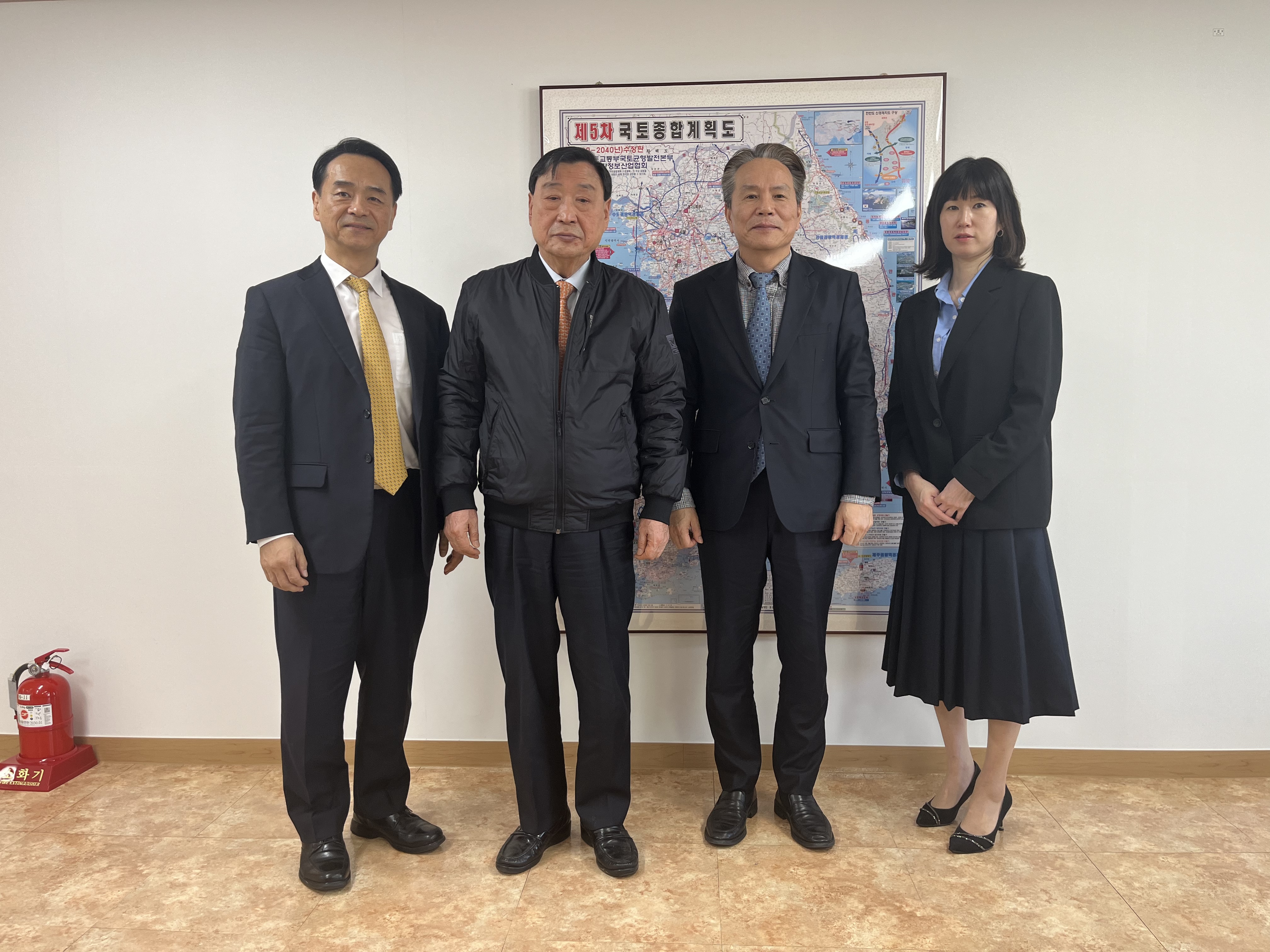 Meeting with the Chairman of Booyoung Group